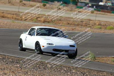 media/Oct-01-2022-Team Topak Racing (Sat) [[f860fb51be]]/2-Inter Low 2/session 1 turn 3/